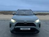 Toyota RAV4 2022 года за 14 500 000 тг. в Актау – фото 3
