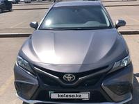 Toyota Camry 2022 года за 12 800 000 тг. в Алматы