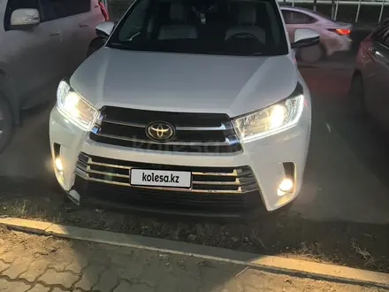 Toyota Highlander 2017 года за 13 800 000 тг. в Актобе – фото 20