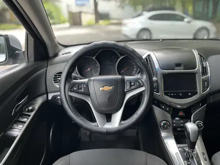 Chevrolet Cruze 2013 года за 4 000 000 тг. в Алматы – фото 12