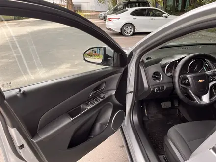 Chevrolet Cruze 2013 года за 4 000 000 тг. в Алматы – фото 20