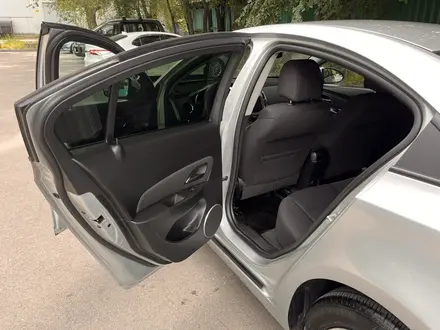 Chevrolet Cruze 2013 года за 4 000 000 тг. в Алматы – фото 28