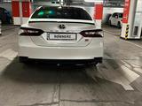 Toyota Camry 2022 года за 15 700 000 тг. в Алматы – фото 4