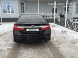 Toyota Camry 2014 года за 9 700 000 тг. в Атырау – фото 4