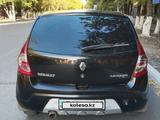 Renault Sandero 2013 года за 2 800 000 тг. в Темиртау – фото 2