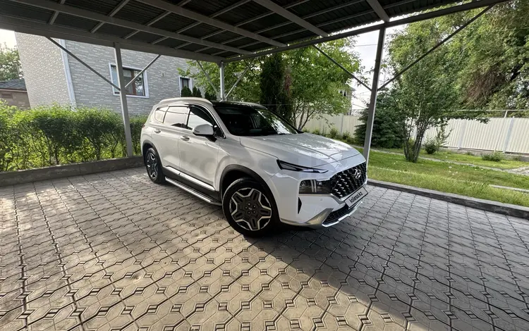 Hyundai Santa Fe 2023 года за 16 500 000 тг. в Алматы