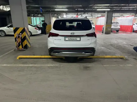 Hyundai Santa Fe 2023 года за 16 500 000 тг. в Алматы – фото 9