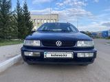 Volkswagen Passat 1994 годаүшін2 200 000 тг. в Караганда