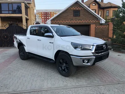 Toyota Hilux 2022 года за 25 490 000 тг. в Актобе