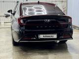 Hyundai Sonata 2019 годаүшін11 500 000 тг. в Караганда – фото 2