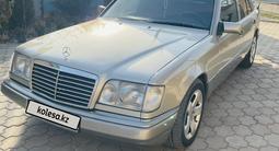 Mercedes-Benz E 320 1994 года за 3 220 000 тг. в Алматы – фото 3