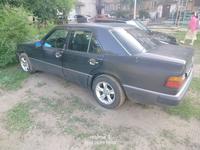 Mercedes-Benz E 260 1992 годаfor1 350 000 тг. в Павлодар