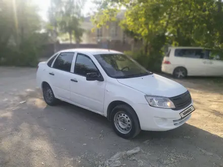 ВАЗ (Lada) Granta 2190 2013 года за 1 000 000 тг. в Кызылорда – фото 2