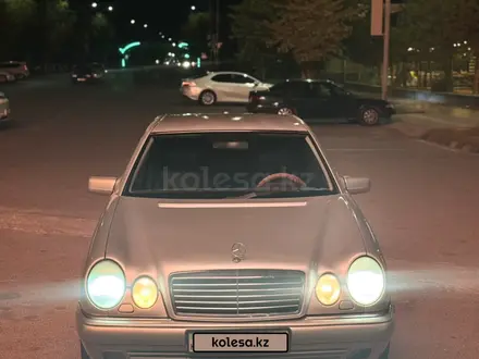 Mercedes-Benz E 320 1998 года за 3 100 000 тг. в Туркестан