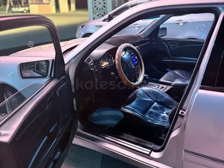 Mercedes-Benz E 320 1998 года за 3 100 000 тг. в Туркестан – фото 6
