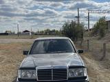 Mercedes-Benz E 300 1993 года за 1 450 000 тг. в Караганда