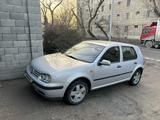 Volkswagen Golf 1998 годаfor2 100 000 тг. в Шымкент