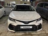 Toyota Camry 2023 года за 16 800 000 тг. в Алматы