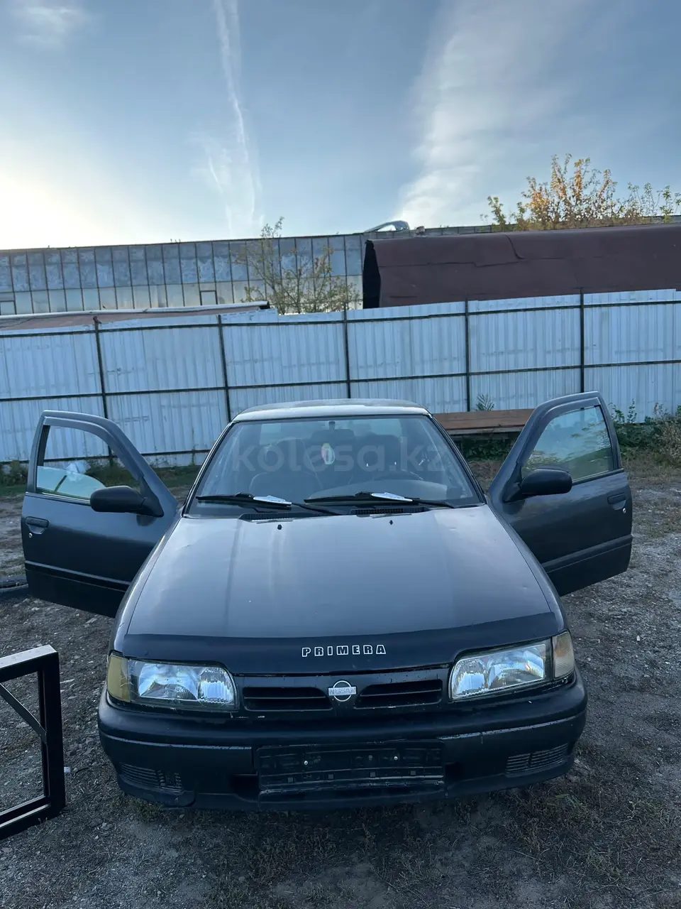 Nissan Primera, 1992