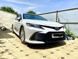 Toyota Camry 2021 года за 16 900 000 тг. в Атырау – фото 5