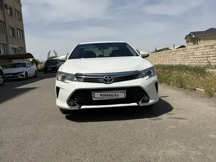Toyota Camry 2015 года за 11 300 000 тг. в Жанаозен – фото 2