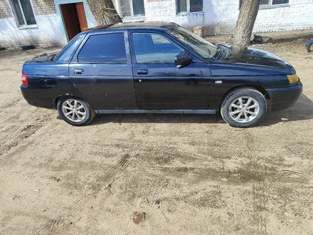 ВАЗ (Lada) 2110 1999 года за 1 300 000 тг. в Семей – фото 2