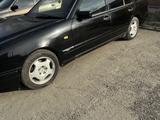 Mercedes-Benz E 230 1996 годаүшін2 000 000 тг. в Семей – фото 3
