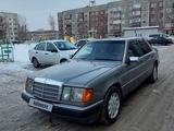 Mercedes-Benz E 200 1992 года за 2 300 000 тг. в Экибастуз