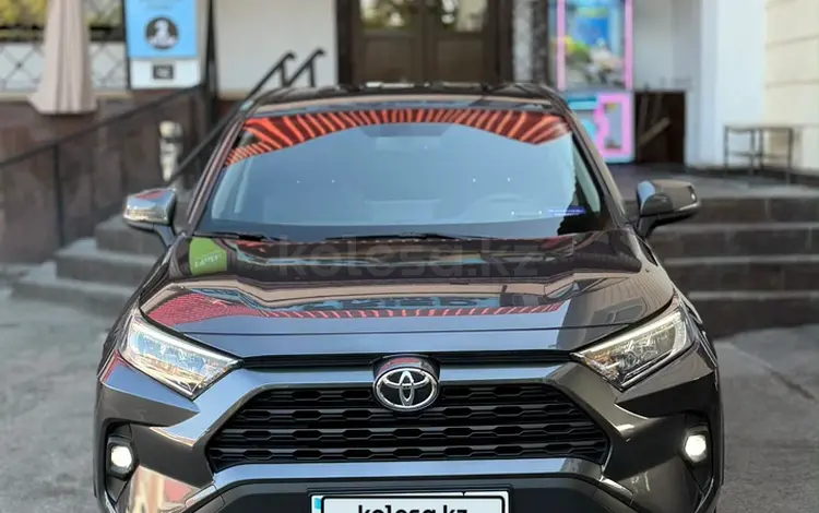 Toyota RAV4 2022 года за 15 000 000 тг. в Алматы
