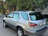 Lexus RX 300 2002 года за 5 870 000 тг. в Алматы – фото 2
