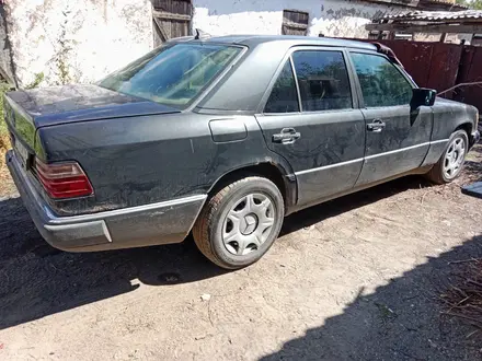 Mercedes-Benz E 230 1992 года за 1 350 000 тг. в Балпык би