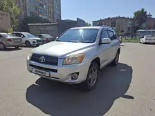 Toyota RAV4, 2011