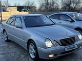 Mercedes-Benz E 320 2001 года за 4 500 000 тг. в Актобе – фото 2