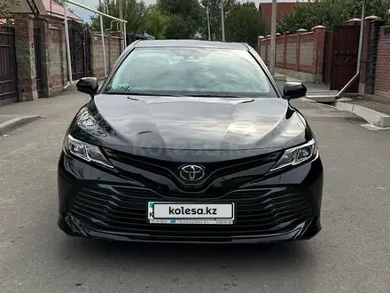 Toyota Camry 2020 года за 12 500 000 тг. в Алматы