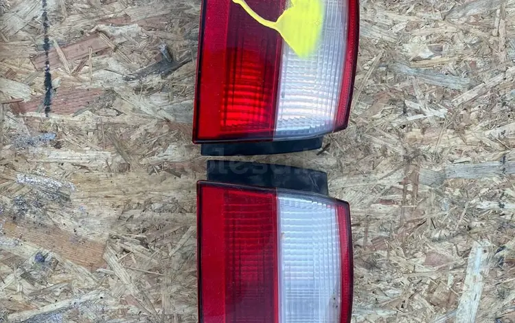 Renault Laguna задние фонари за 1 777 тг. в Актобе