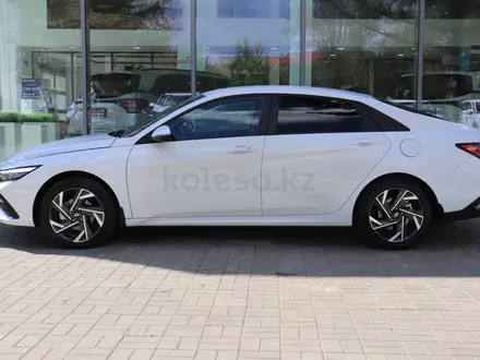 Hyundai Elantra 2024 года за 8 200 000 тг. в Астана – фото 2