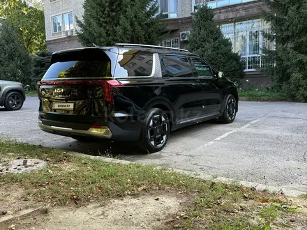 Kia Carnival 2025 года за 31 000 000 тг. в Алматы – фото 4