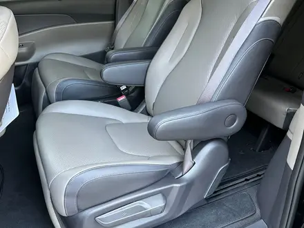 Kia Carnival 2025 года за 31 000 000 тг. в Алматы – фото 14