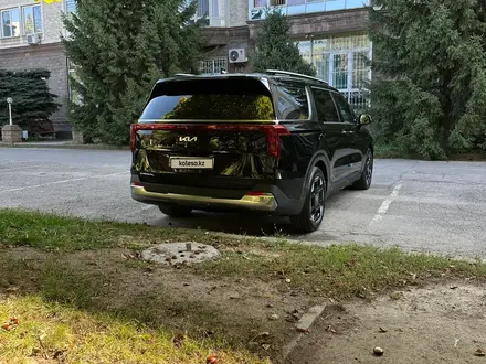 Kia Carnival 2025 года за 31 000 000 тг. в Алматы – фото 7