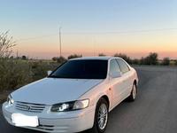 Toyota Camry 1998 года за 3 500 000 тг. в Семей