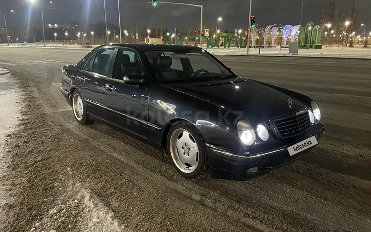 Mercedes-Benz E 320 1999 года за 3 350 000 тг. в Астана