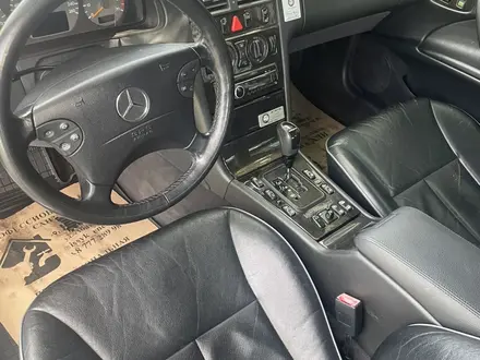 Mercedes-Benz E 55 AMG 2001 года за 8 000 000 тг. в Алматы – фото 23