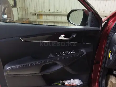 Kia Sorento 2016 года за 5 800 000 тг. в Уральск – фото 14