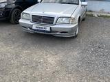 Mercedes-Benz C 200 1995 годаfor2 150 000 тг. в Караганда – фото 3