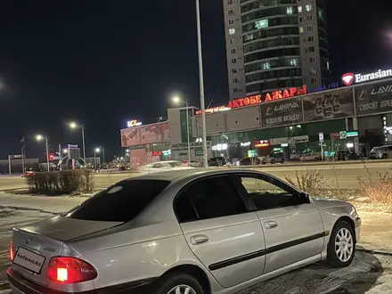 Toyota Avensis 1998 года за 1 800 000 тг. в Актобе – фото 2