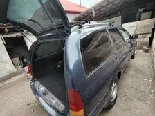 Nissan Primera, 1992
