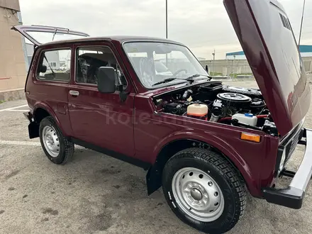 ВАЗ (Lada) Lada 2121 2000 года за 4 200 000 тг. в Алматы – фото 92