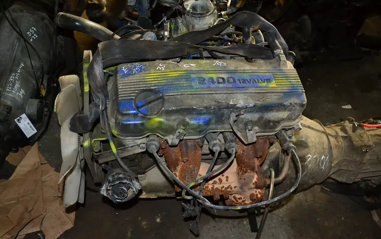 Двигатель Nissan 2.4 12V KA24E Инжектор Трамблер за 300 000 тг. в Тараз
