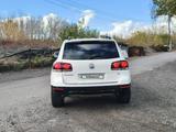 Volkswagen Touareg 2008 года за 4 990 000 тг. в Караганда – фото 5