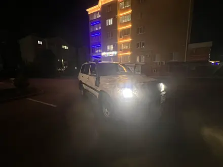 Toyota Land Cruiser 2006 года за 14 500 000 тг. в Актобе – фото 6